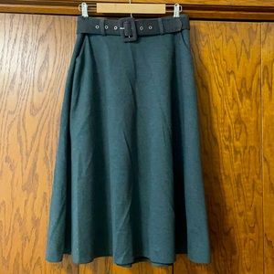 Heavy grey fall/winter skirt. Has pockets!